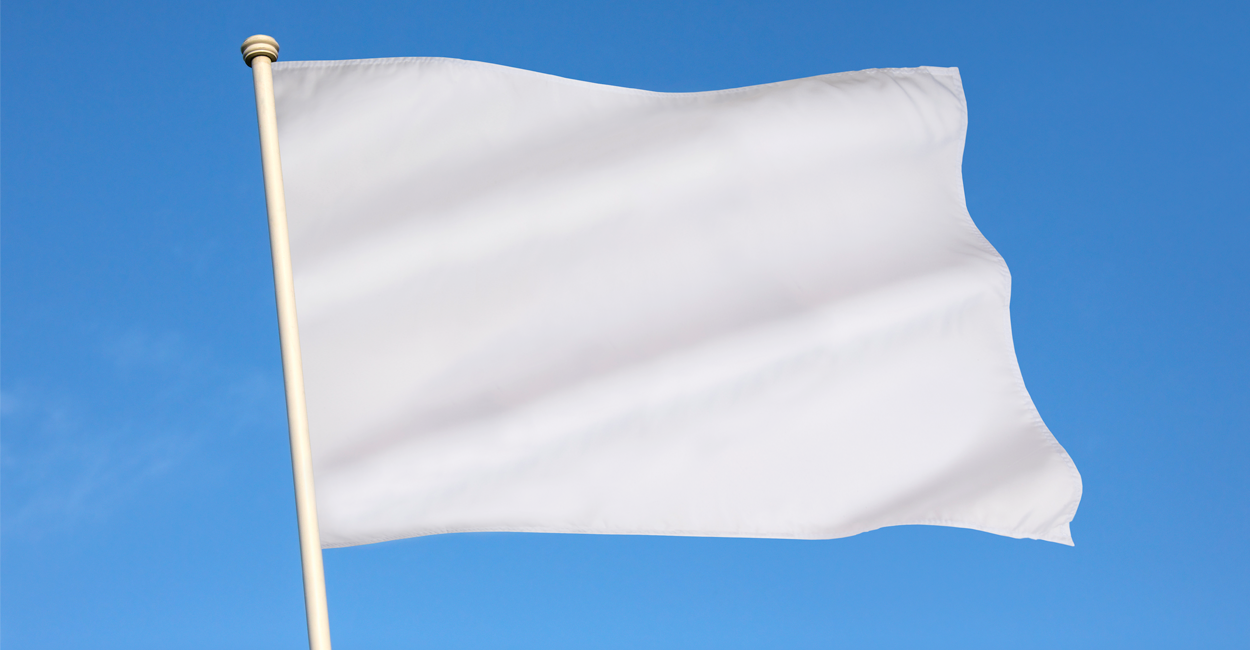 Картинка белый флаг. Белый флаг капитуляции. Белые флаги. Развивающийся белый флажок. Белое Знамя.